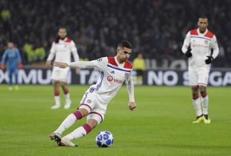 但他通过助 但他通过助